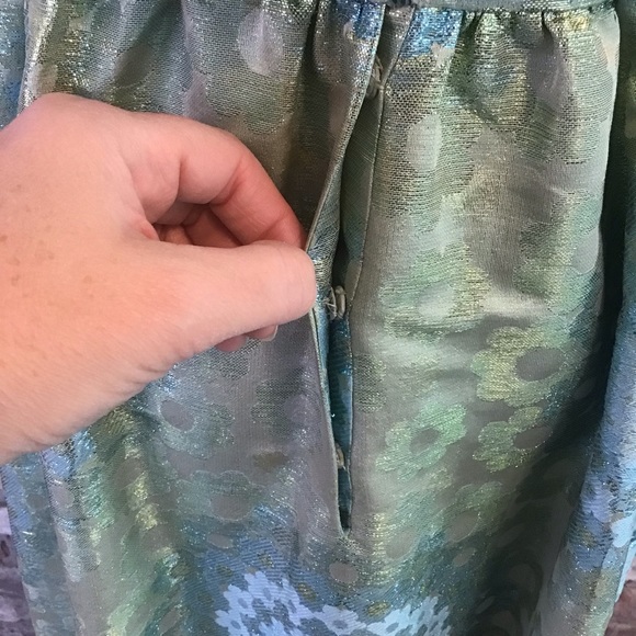 VINTAGE Woman’s 50’s 60’s Exquisite Metallic Scoop Neck Long Sleeve Evening Gown - Picture 6 of 12